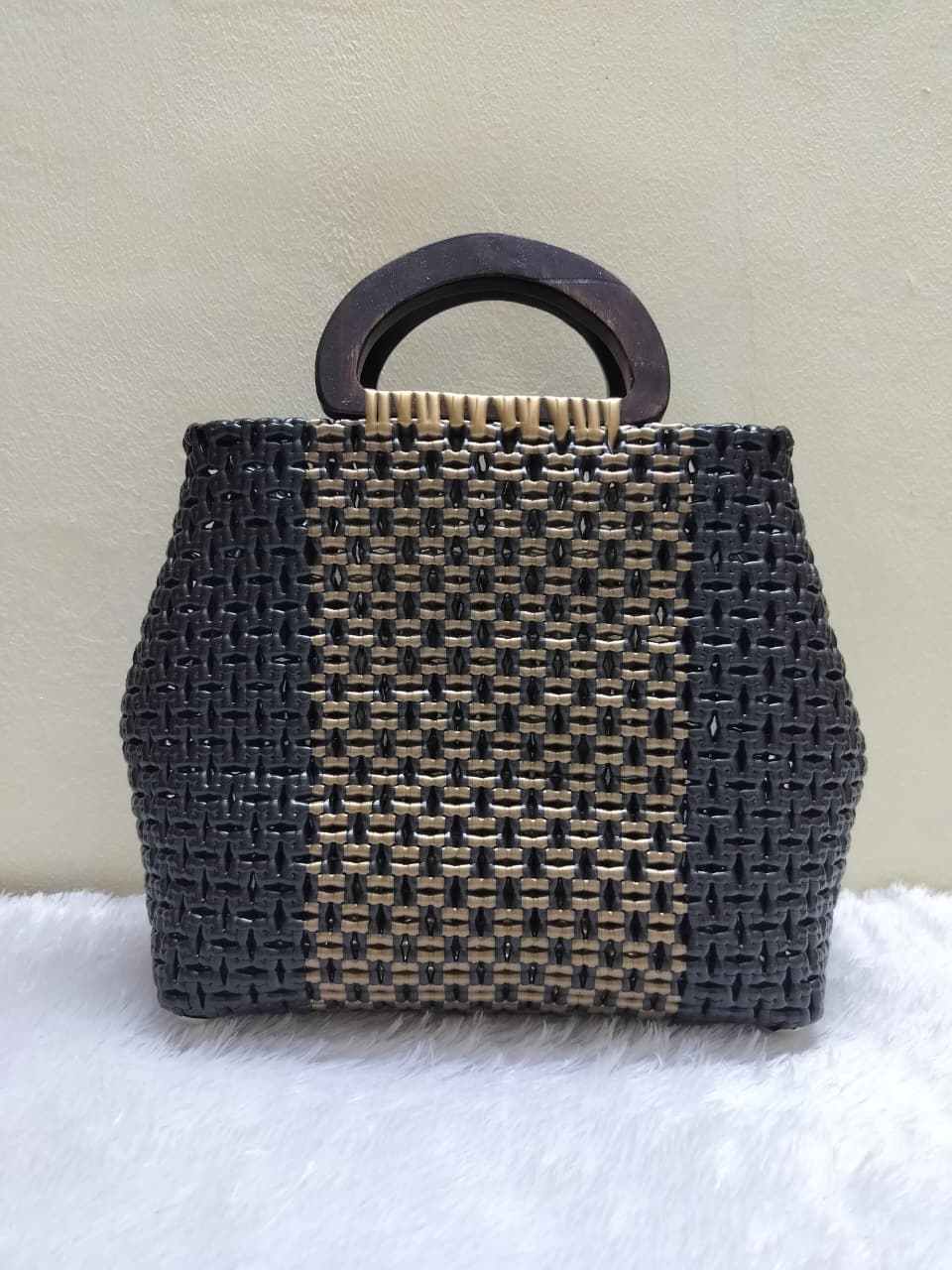 Medium Basket | Black Gold